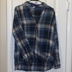 Front cross light weight flannel/plaid